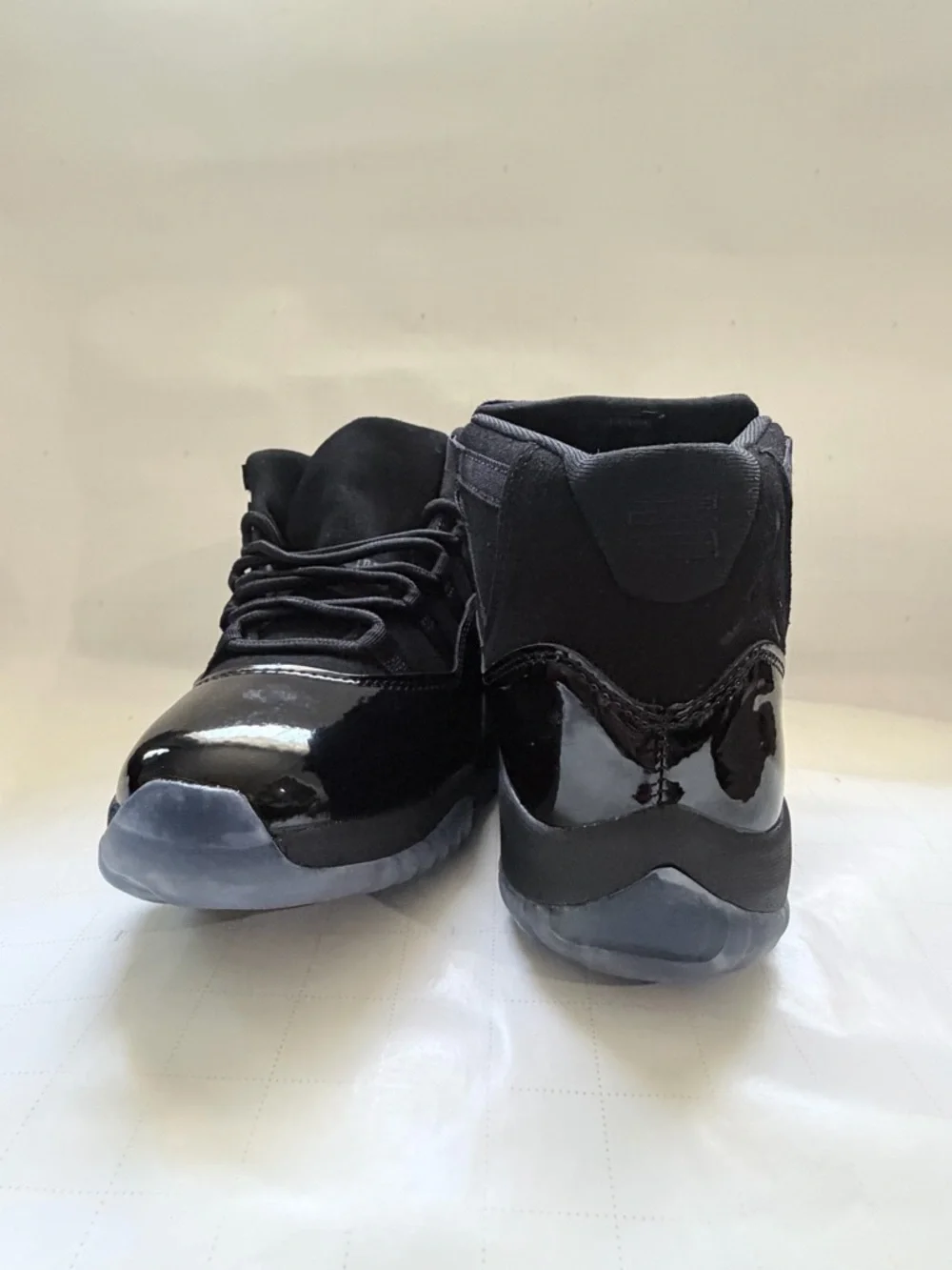 Jordan Men's Black and Ice Blue Sneakers